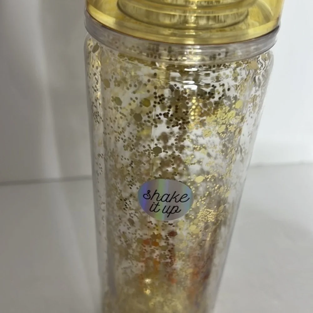 Make up bundle with drink bottle